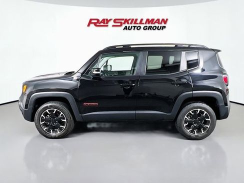 Used 2023 Jeep Renegade Trailhawk AWD/4WD image 4