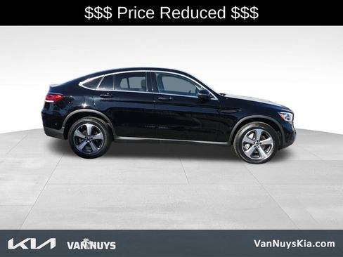 Used 2022 Mercedes-Benz GLC 300 4MATIC Coupe image 2