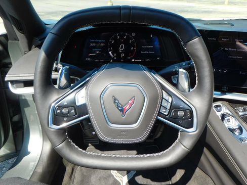 Used 2023 Chevrolet Corvette Stingray Premium Conv w/ Z51 Performance Package RWD image 11
