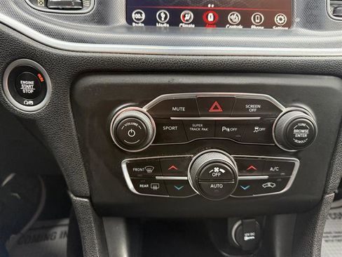 Used 2018 Dodge Charger GT image 22