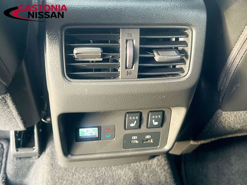 Used 2023 Nissan Rogue Platinum w/ Platinum Premium Package image 35