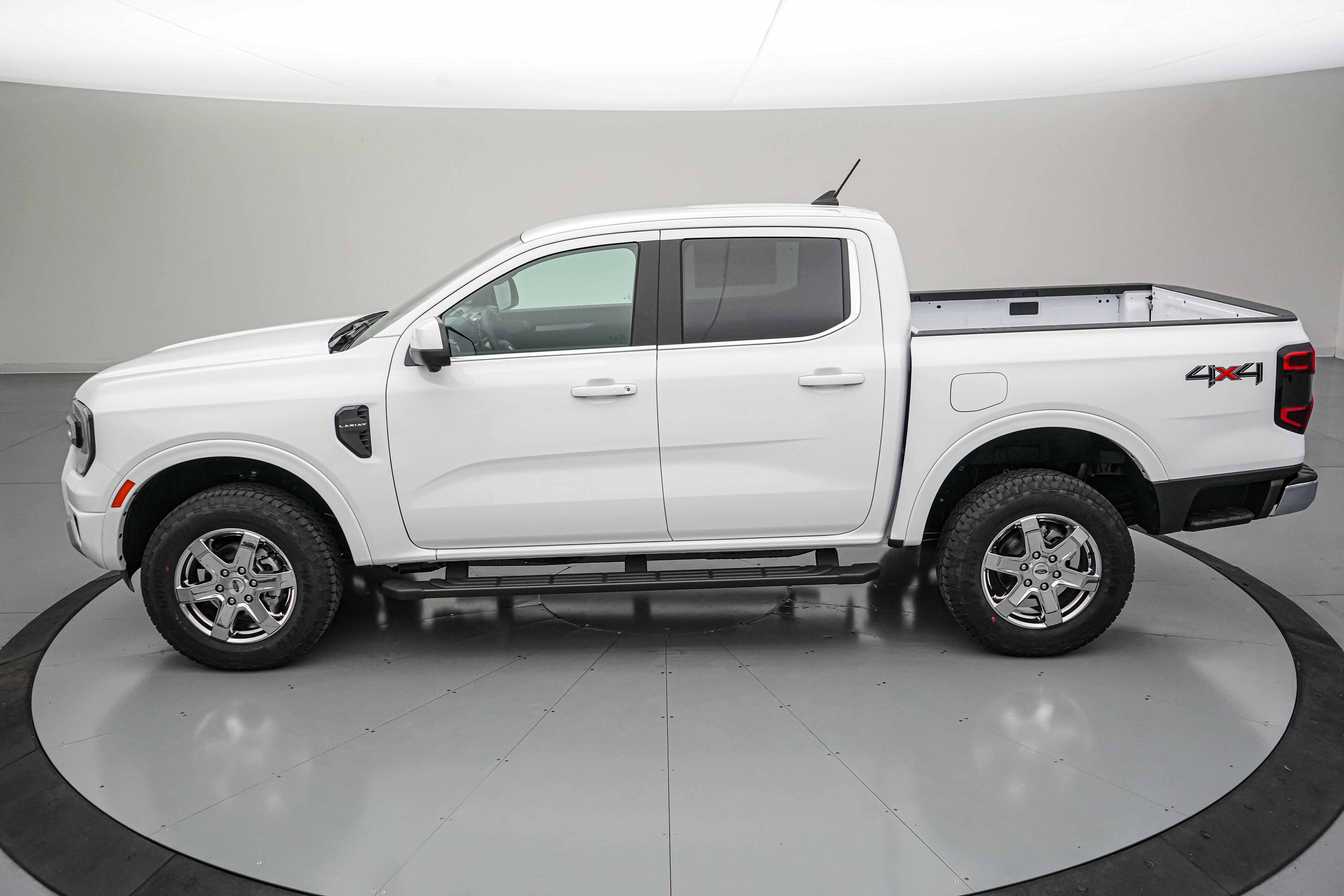 New 2026 Ford Ranger Lariat w/ Chrome Accent Package AWD/4WD image 8