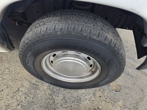 Used 2003 Ford E-150 and Econoline 150 image 12