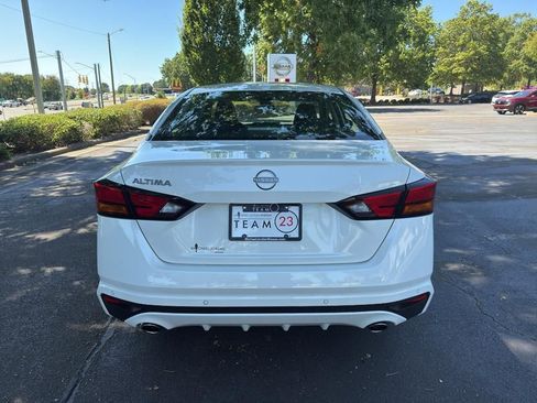 New 2025 Nissan Altima 2.5 SV image 5