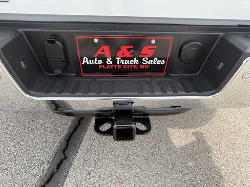 Used 2015 Chevrolet Silverado 1500 LT image 22
