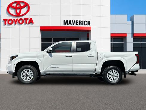 New 2026 Toyota Tacoma SR5 RWD image 2