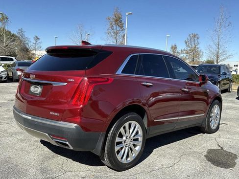 Used 2017 Cadillac XT5 Platinum image 3