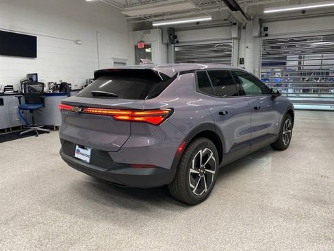 New 2026 Chevrolet Equinox EV LT image 5