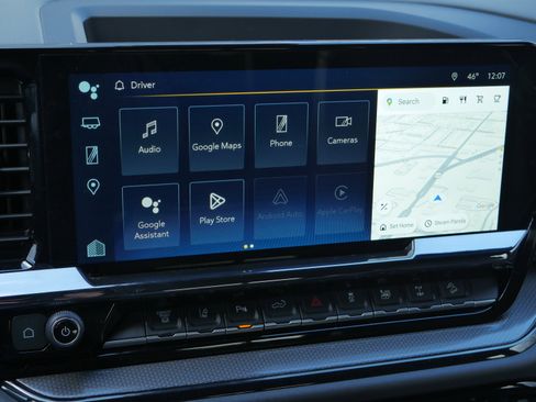 Used 2025 Chevrolet Silverado 2500 ZR2 w/ Technology Package image 11