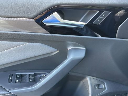 New 2026 Volkswagen Jetta SEL FWD image 25