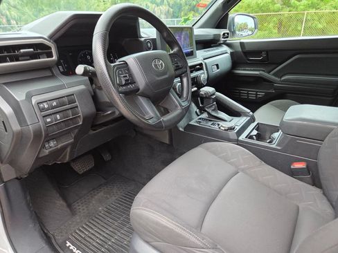 Certified 2024 Toyota Tacoma SR AWD/4WD image 25