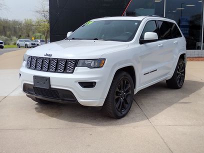 Used 2019 Jeep Grand Cherokee Altitude