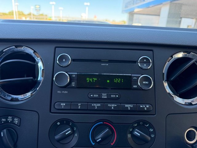 Used 2010 Ford F250 4x4 Crew Cab Super Duty image 14