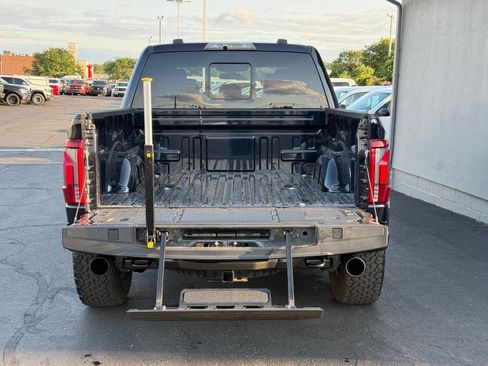Used 2025 Ford F150 Raptor AWD/4WD image 41