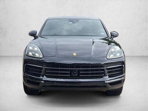 Used 2020 Porsche Cayenne AWD/4WD image 2
