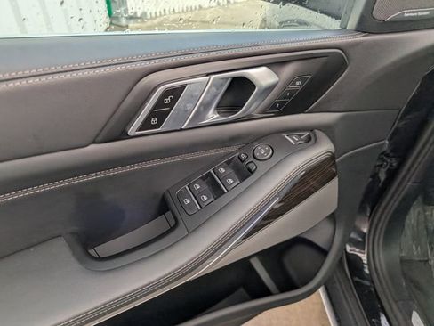 Used 2024 BMW X5 xDrive40i image 11