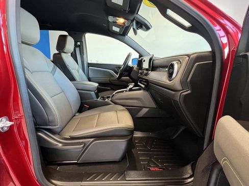 Used 2025 Chevrolet Colorado ZR2 w/ Technology Package image 11