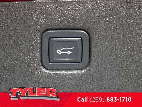 Used 2019 Chevrolet Blazer RS AWD/4WD image 17