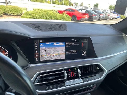 Used 2023 BMW X5 xDrive40i w/ Premium Package AWD/4WD image 16