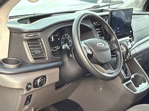 Used 2024 Ford Transit 350 XLT image 17