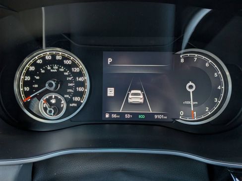 Used 2025 Genesis G70 2.5T w/ Sport Prestige Package image 18