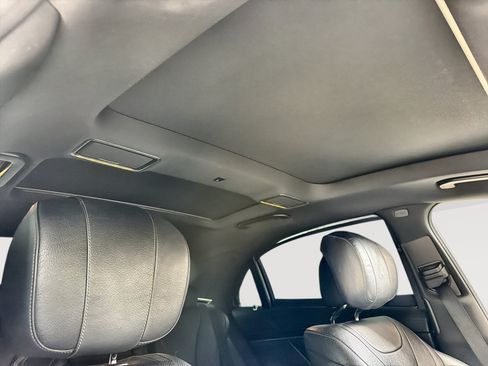 Used 2015 Mercedes-Benz S 550 Sedan image 16