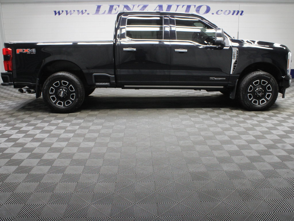 Used 2024 Ford F250 Platinum w/ FX4 Off-Road Package AWD/4WD image 2
