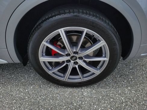 Certified 2023 Audi SQ5 Premium Plus w/ Premium Plus Package AWD/4WD image 28