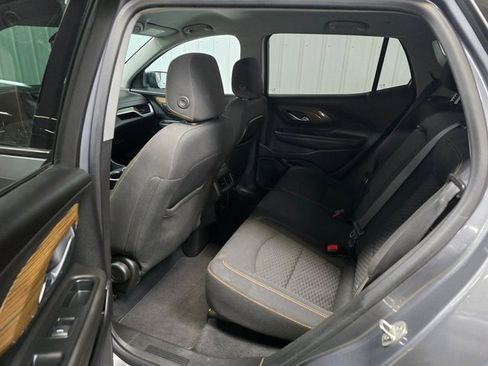 Used 2021 GMC Terrain SLE w/ Elevation Edition image 17