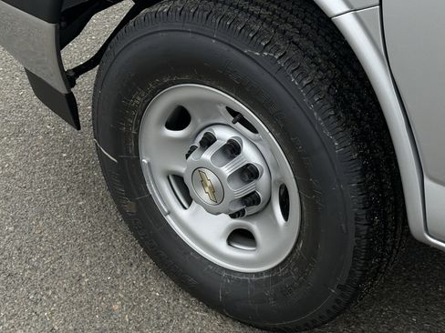 New 2026 Chevrolet Express 2500 RWD image 26