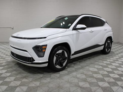 Used 2024 Hyundai Kona Limited FWD image 8