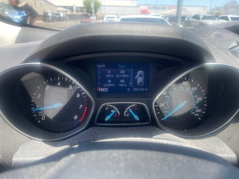 Used 2014 Ford Escape SE FWD image 2