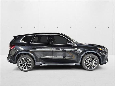 Used 2025 BMW X1 xDrive28i w/ Convenience Package image 4