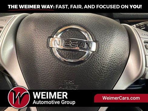 Used 2016 Nissan Rogue S w/ Appearance Package AWD/4WD image 31