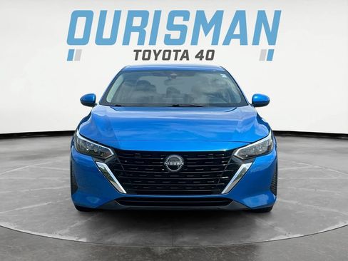Used 2024 Nissan Sentra SV FWD image 2