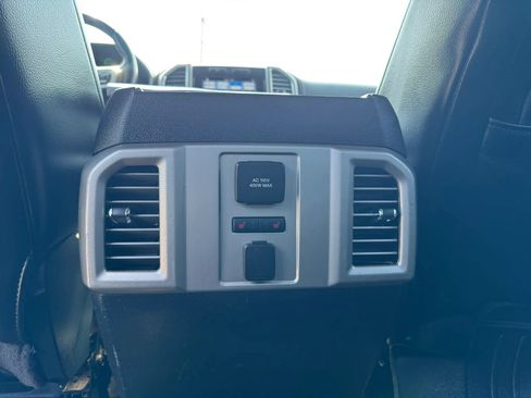 Used 2016 Ford F150 Lariat w/ Equipment Group 502A Luxury AWD/4WD image 37