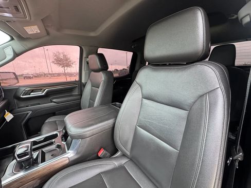 Used 2023 Chevrolet Silverado 1500 LT AWD/4WD image 19