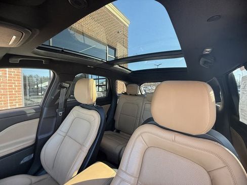 Used 2022 Lincoln Corsair Grand Touring w/ Elements Technology Bundle image 21