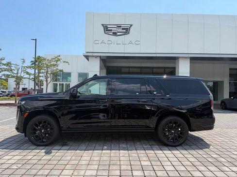 Used 2024 Cadillac Escalade ESV Sport Platinum w/ LPO, ONYX Package AWD/4WD image 1