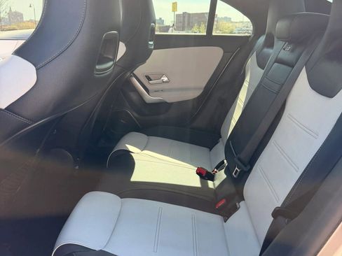 Used 2020 Mercedes-Benz CLA 35 AMG 4MATIC image 32