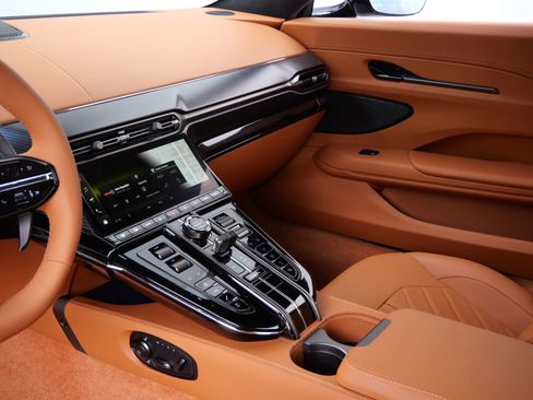 New 2026 Aston Martin V8 Vantage S image 19