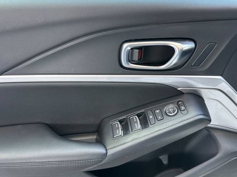 Used 2025 Acura Integra FWD image 11