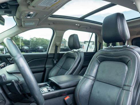 Used 2023 Lincoln Aviator Reserve w/ Jet Package RWD image 8