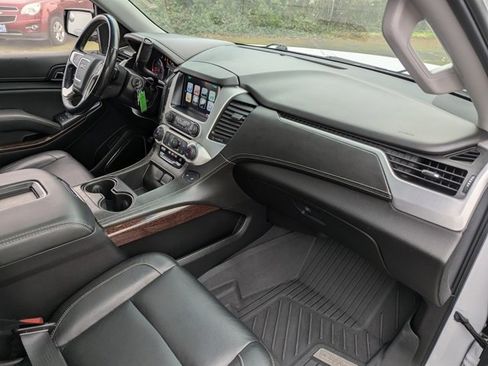 Used 2019 GMC Yukon SLT image 40