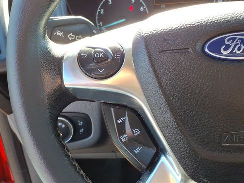 Used 2022 Ford Transit Connect XLT image 19