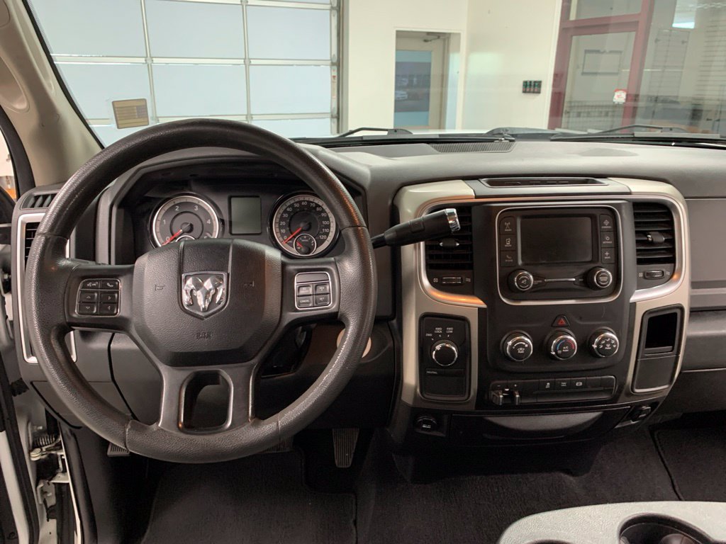Used 2018 RAM 2500 SLT AWD/4WD image 14