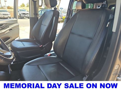 Used 2023 Mercedes-Benz Metris Passenger image 17