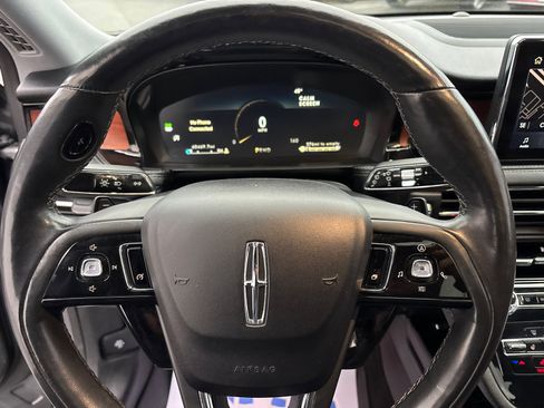 Used 2022 Lincoln Corsair Reserve w/ Sport Package image 16