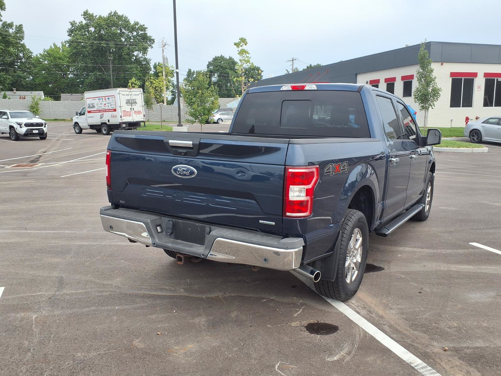 Used 2018 Ford F150 XLT w/ Equipment Group 302A Luxury AWD/4WD image 4
