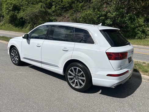 Used 2017 Audi Q7 3.0T Premium Plus AWD/4WD image 4